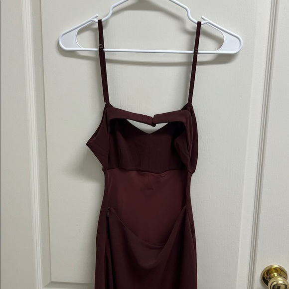 Aritzia Wilfred Jeanie Strappy Midi Dress | Size 2 Burgundy - Picture 4 of 9